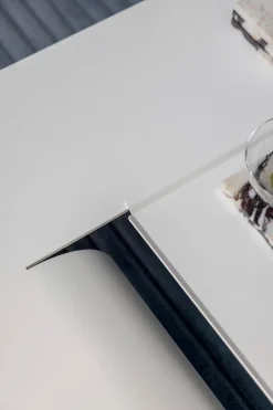 Metallbude Couchtische-Couchtisch Cut Weiß