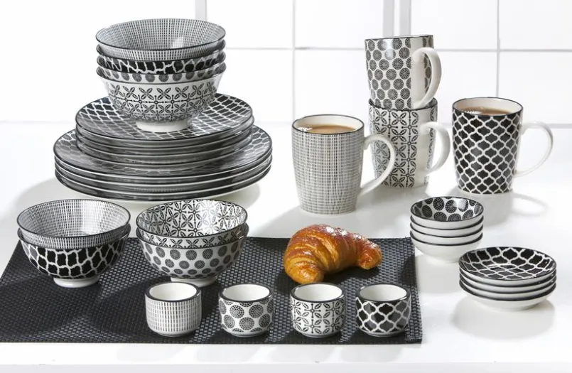 Ritzenhoff & Breker Kaffee & Tee-Kaffeebecher Takeo Circles 350 ml Schwarz