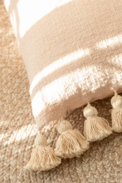 Kissen Quasten 60 x 40 cm<DAHEIM Discount