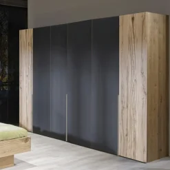 Kleiderschrank V-Alpin 302 x 226 cm<Voglauer