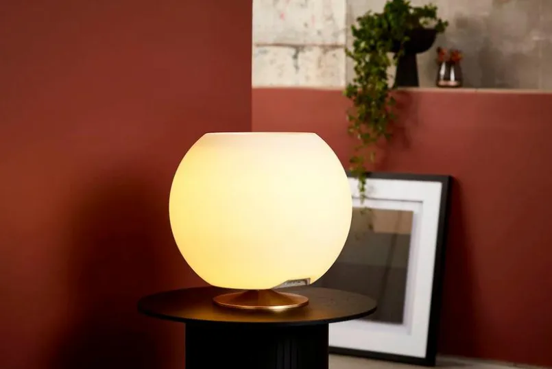 kooduu Akkuleuchten|Tischlampen-LED-Akkuleuchte Sphere Messing