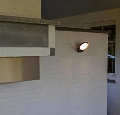 LED-Außenwandleuchte Polo<Lutec