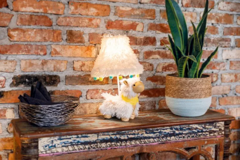 Happy Lamps Kinderlampen|Kinderlampen-LED-Tischleuchte Alma das Alpaka Weiß