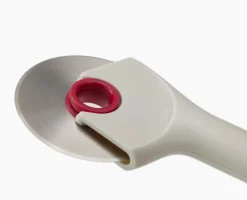 Joseph Joseph Schneidwaren-Pizzaschneider Ringo 21,6 cm Weiß