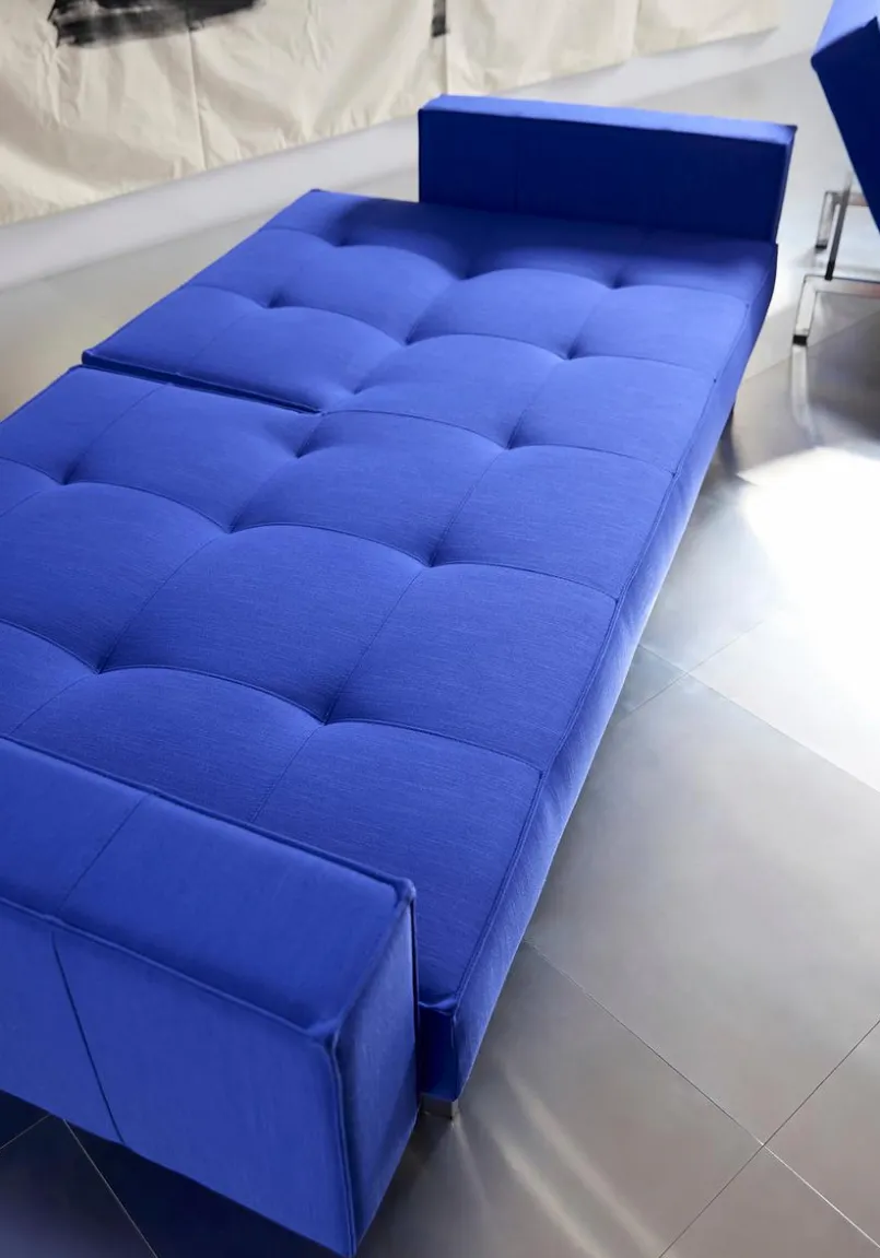 INNOVATION LIVING Schlafsofas|Schlafsofas-Schlafsofa mit Armlehnen Splitback Chrom Ultramarine