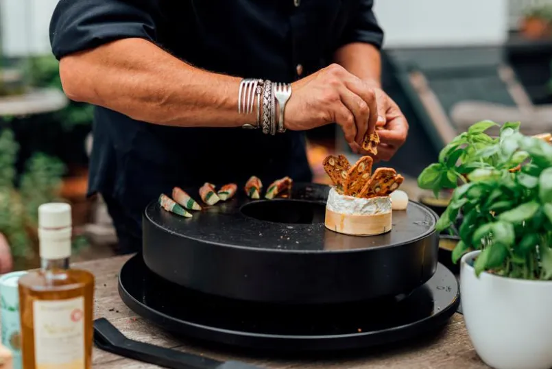 OFYR Holzkohlegrills-Tischgrill Table`O Schwarz